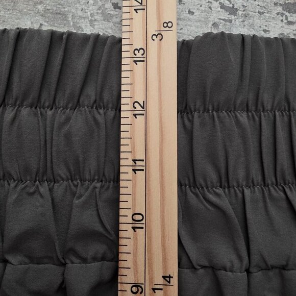 New In Woman's Olive Green Running Shorts with Bikini Lining Sz Large NWOT - Picture 7 of 8